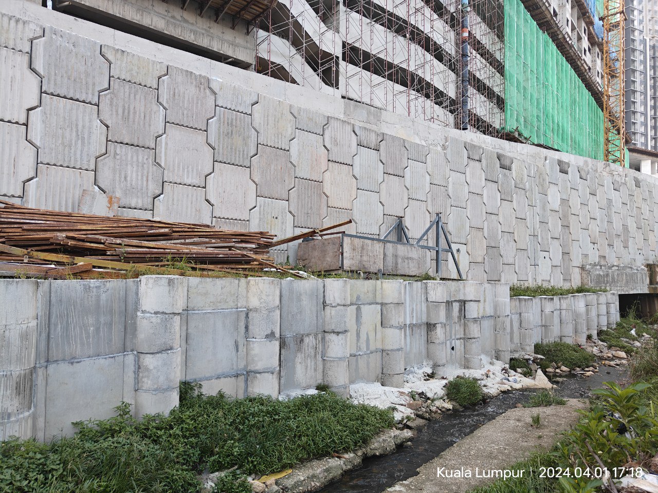 Agro Wall
